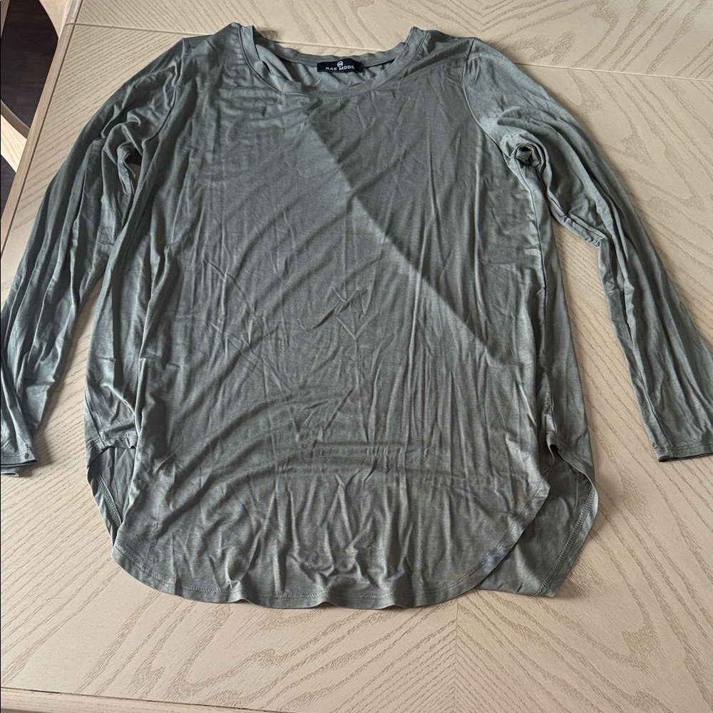 Cato Sage Long Sleeve Women's Tee